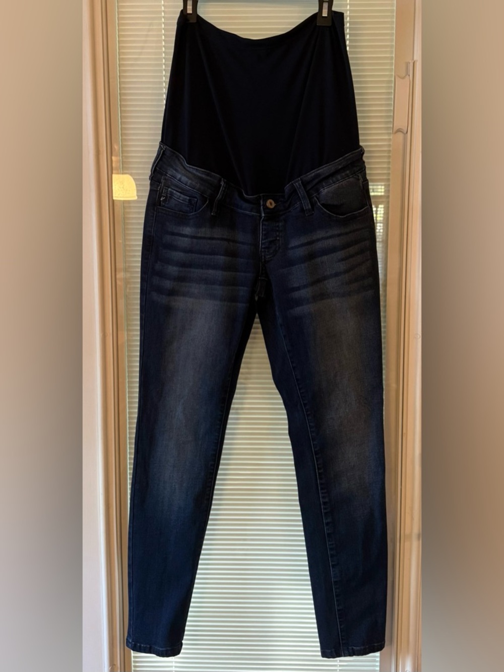 KanCan Non Distressed Skinny Dark Wash Maternity Jeans 9 / 28